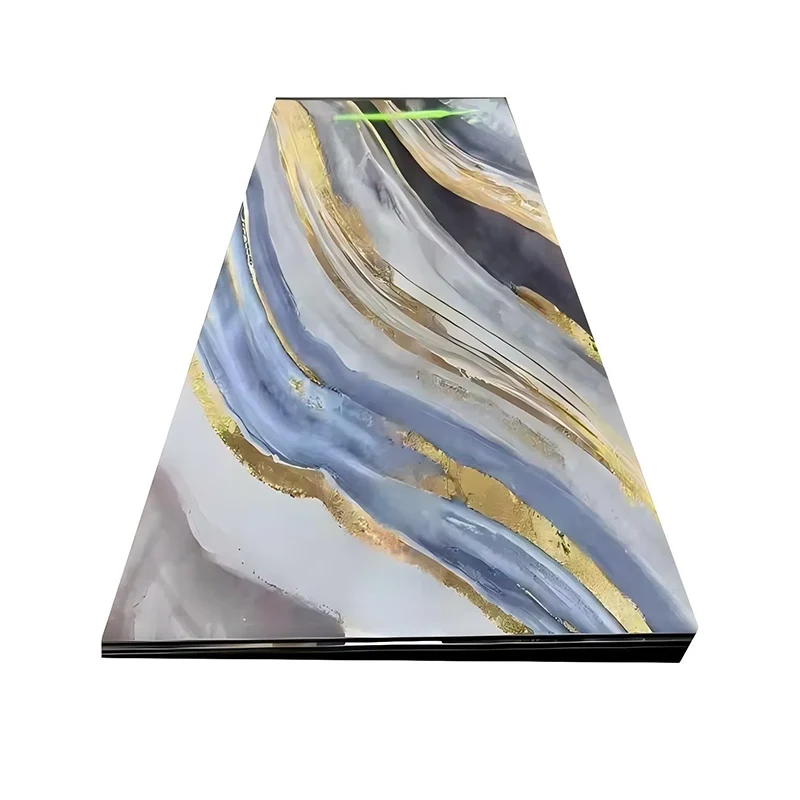 Les panneaux muraux en marbre PVC à revêtement UV très brillant peuvent transformer les intérieurs modernes avec durabilité, style et rentabilité